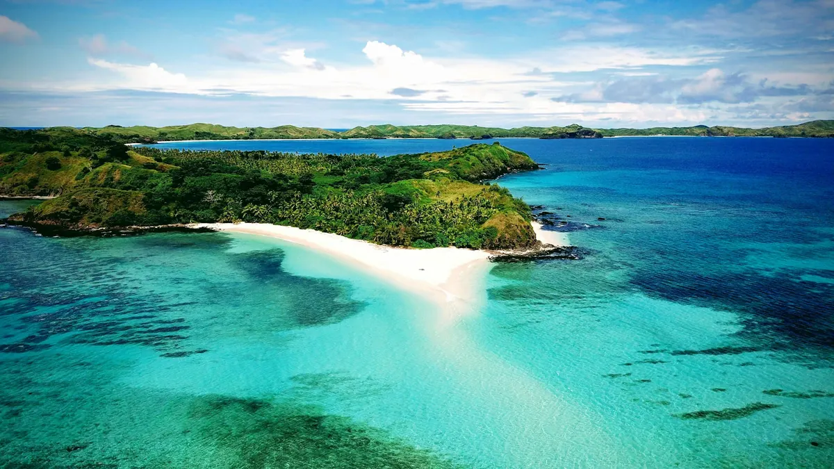 Fiji alliance signed, Solomons talks open