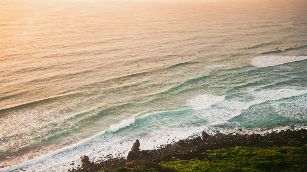 Five-metre swell hits SEQ