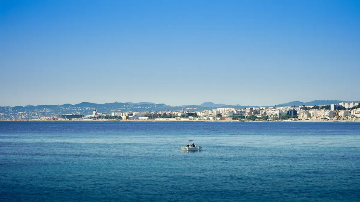 Spain sends troops to Ceuta after mass crossings