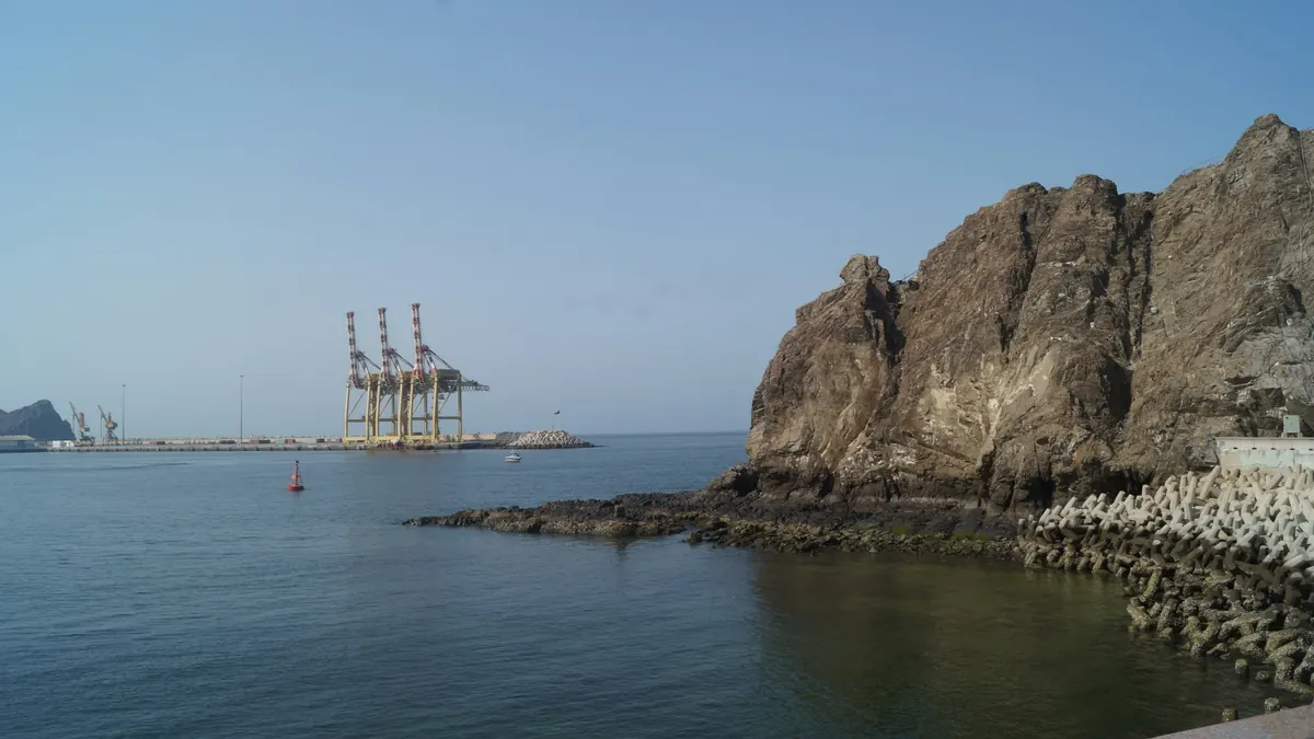 Hormuz talks continue, ships stay stuck