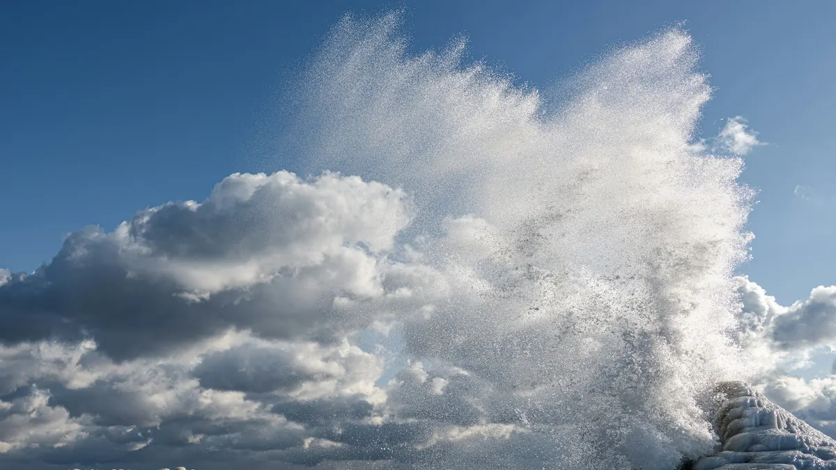 Damaging winds warning for Tasmania as front crosses