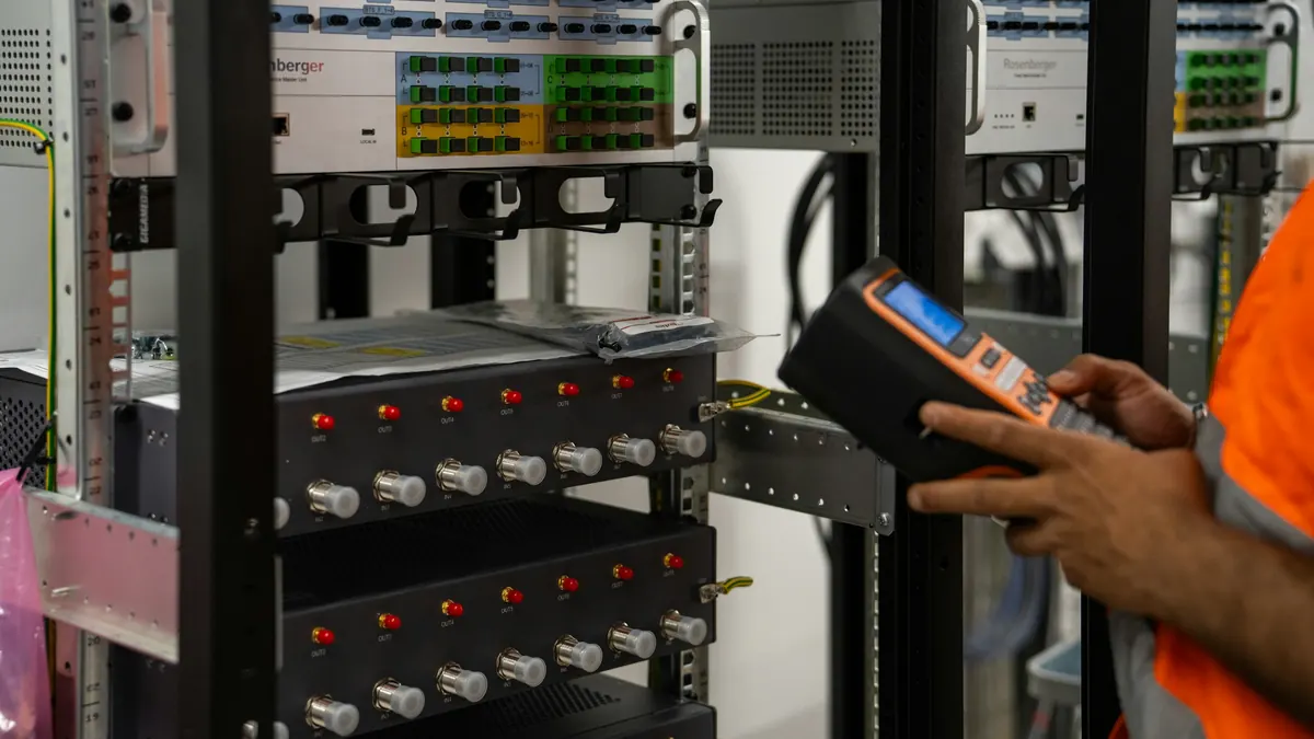 Telstra review finds timing system was not a priority