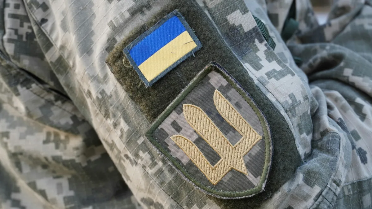 Ukraine strikes across a dozen Russian regions overnight; Russia retaliates
